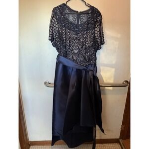 R&M Richards Women's Plus‎ Size Short Sleeve Sequin Embellished High-Low Gown